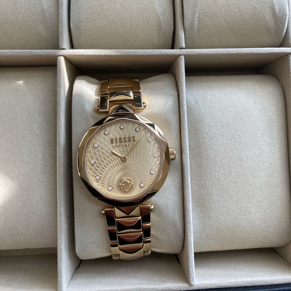 Versus VERSACE Stainless Steel Swarovski Crystal Bracelet Watch - Picture 2 of 5